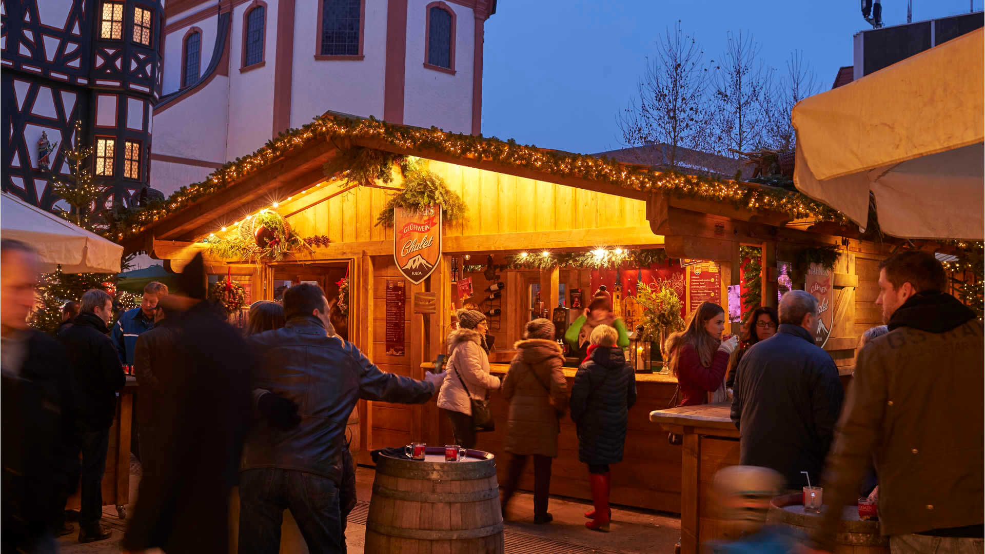 Hahners Glühwein Chalet auf dem Weihnachtsmarkt Fulda