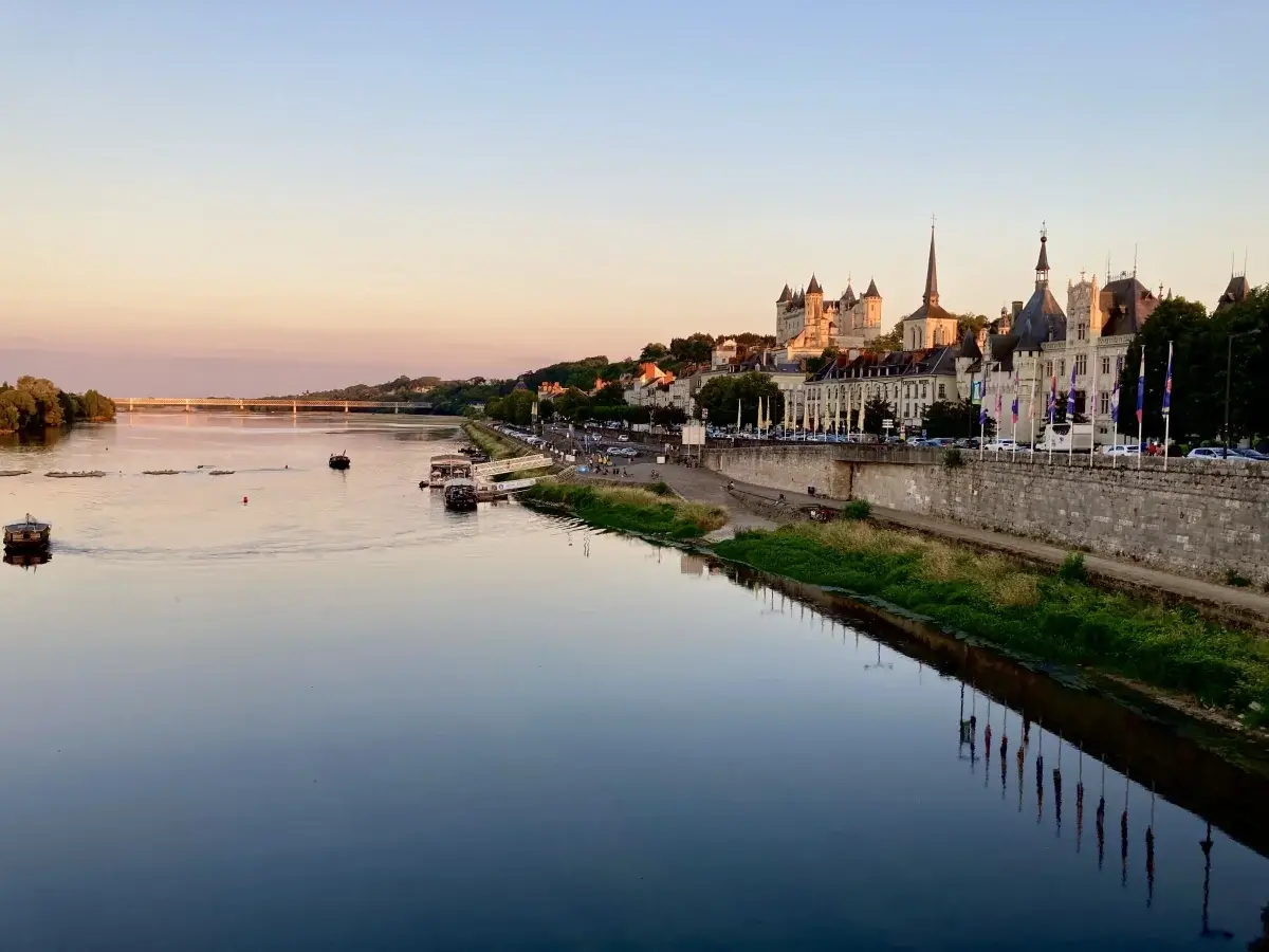 Saumur an der Loire ist das Herz von Crémant de Loire